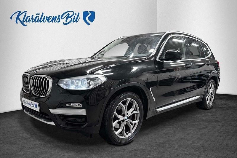 Svart Begagnad 2018 BMW X3 SUV | 259 900 kr (Marknadspris) - Bild 1/4