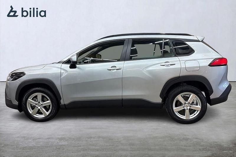 Begagnad Toyota Corolla Cross Active 141 HK (103 kW) 2024 Silver SUV