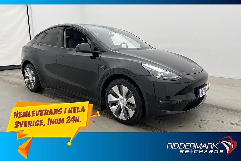 Begagnad Tesla Model Y Long Range AWD 378 kW (514 HK) 2023 Svart SUV