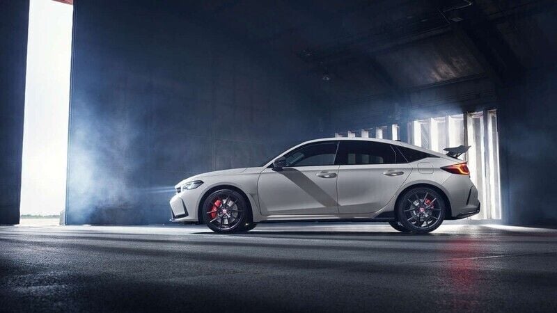 Ny 2025 Honda Civic Type R Sedan | 567 400 kr - Bild 1/4