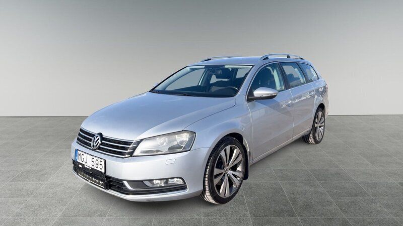 Silver Begagnad 2011 VW Passat Kombi | 64 900 kr (Marknadspris) - Bild 1/4