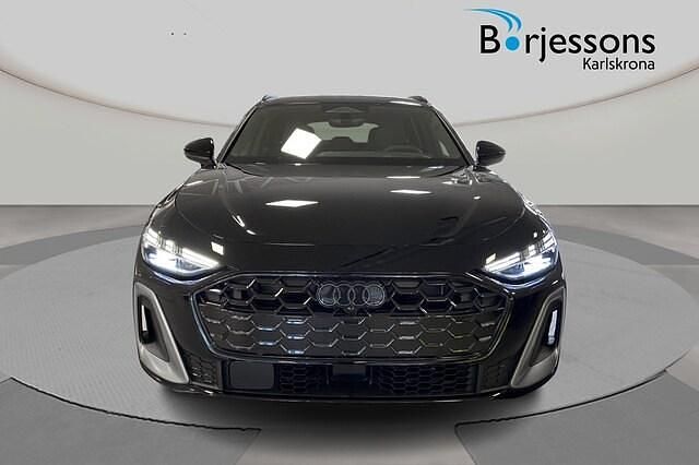 Begagnad Audi A5 S-Line 207 HK (152 kW) 2024 Mytsvart metallic Sportkupé