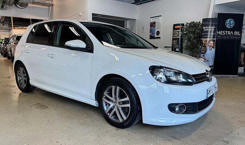 Vit Begagnad 2012 VW Golf VII GT Halvkombi | 79 900 kr (Marknadspris) - Bild 1/4