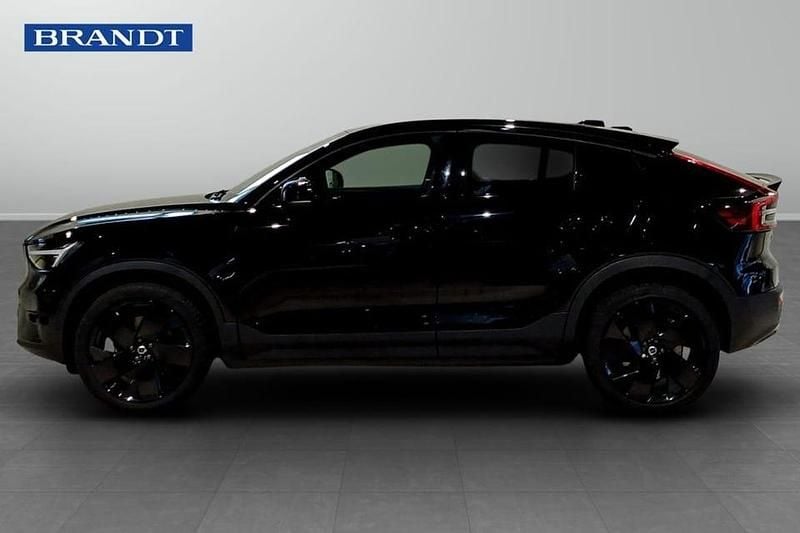 Begagnad Volvo EC40 Plus 188 kW (256 HK) 2025 Svart SUV