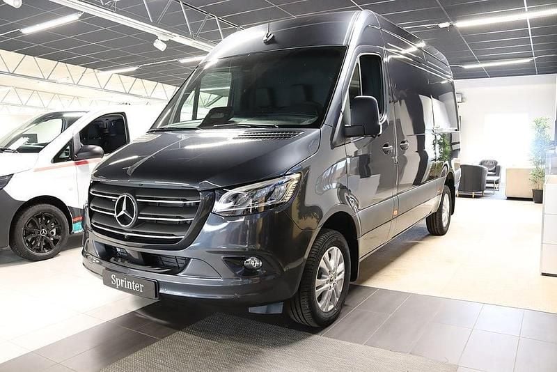 Ny Mercedes Sprinter 191 HK (140 kW) 2025 Mörkgrå (grå) Van