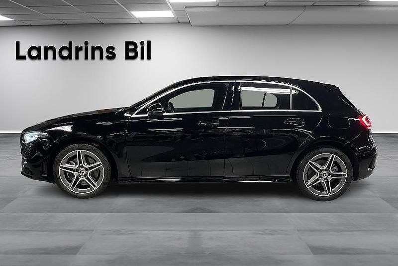 Begagnad Mercedes A250 Sportline 160 HK (117 kW) 2022 Svart Halvkombi