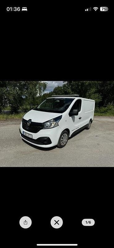 Vit Begagnad 2015 Renault Trafic Van | 70 000 kr (Marknadspris) - Bild 1/4