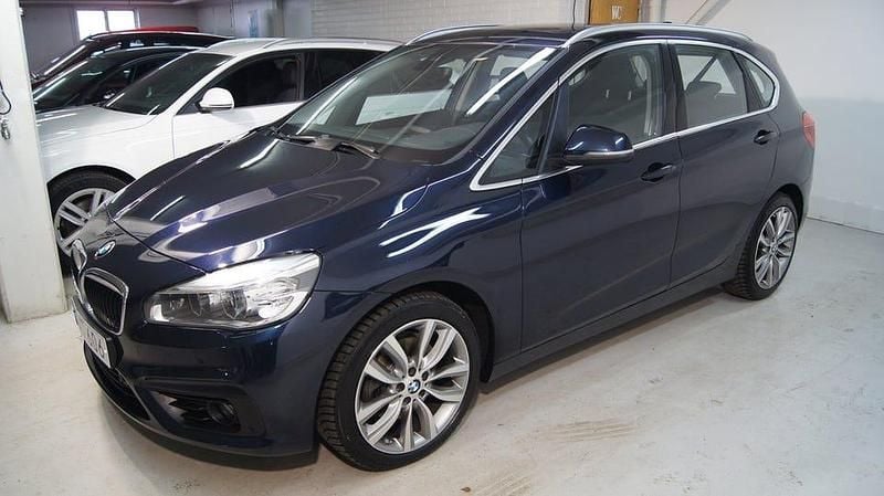 Begagnad BMW 220 Active Tourer Advantage 190 HK (139 kW) 2015 Blå Minibuss
