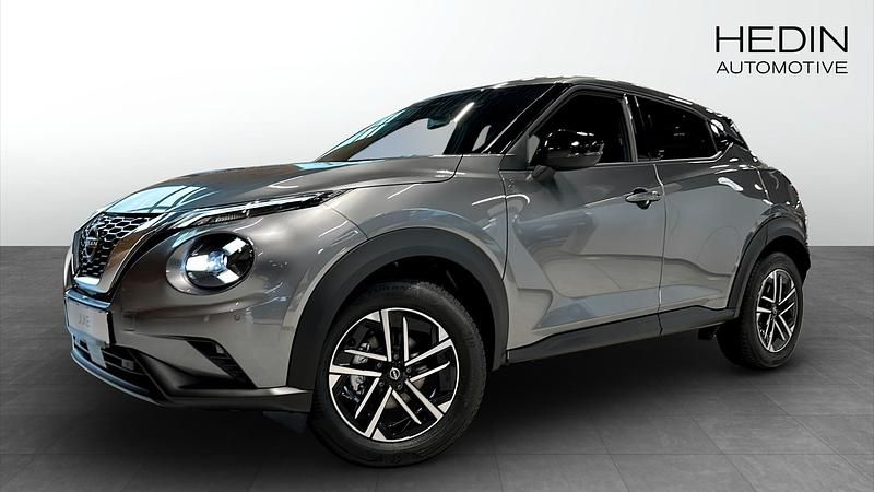 Grå Ny 2025 Nissan Juke N-Connecta SUV | 281 000 kr - Bild 1/4
