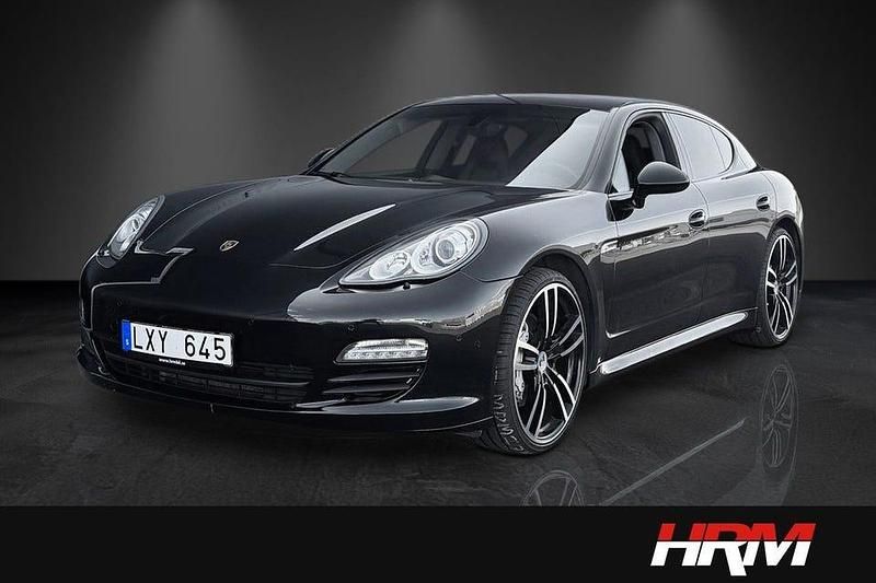 Svart Begagnad 2012 Porsche Panamera S E-Hybrid Sport Sedan | 269 900 kr - Bild 1/4