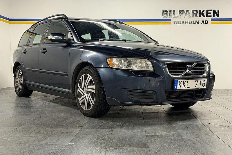 Begagnad Volvo V50 Kinetic 125 HK (91 kW) 2007 Blå Kombi