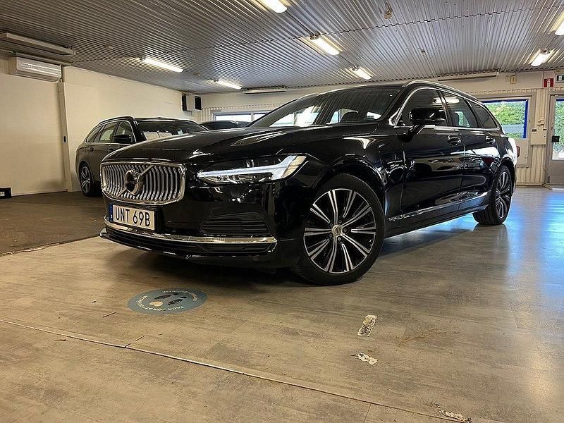 Svart Begagnad 2020 Volvo V90 Kombi | 339 900 kr (Marknadspris) - Bild 1/4