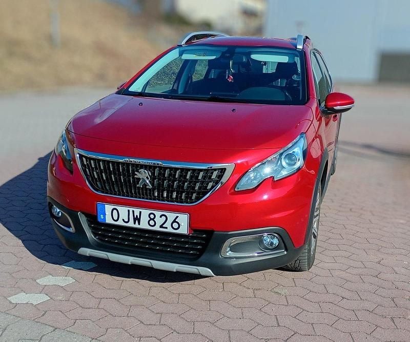 Röd Begagnad 2016 Peugeot 2008 SUV | 119 500 kr (Marknadspris) - Bild 1/4