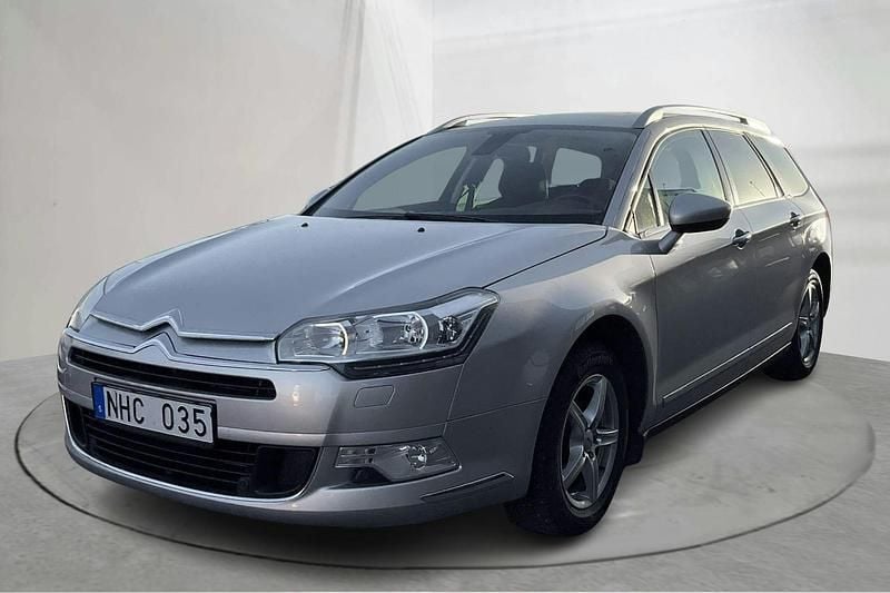 Silver Begagnad 2013 Citroën C5 Kombi | 69 000 kr (Marknadspris) - Bild 1/4