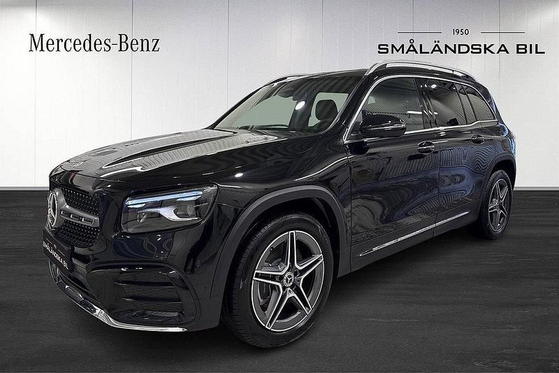Svart Ny 2026 Mercedes GLB220 SUV | 586 600 kr - Bild 1/4