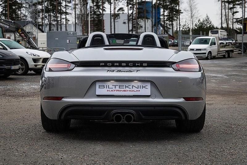 Begagnad Porsche 718 Boxster 301 HK (221 kW) 2019 Silver Cab