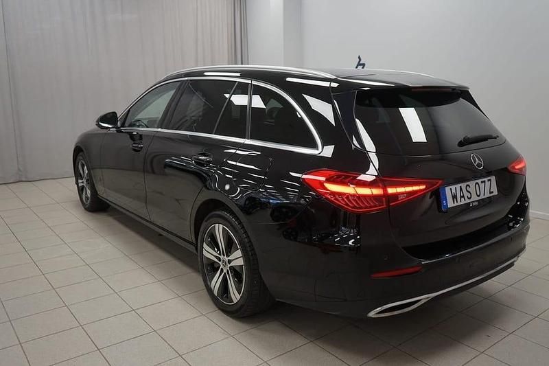 Begagnad Mercedes C300 317 HK (233 kW) 2023 Svart