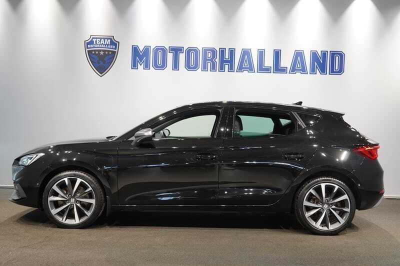 Svart Begagnad 2021 Seat Leon FR Halvkombi | 269 900 kr (Lite dyr) - Bild 1/4