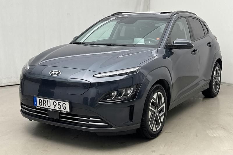Blå Begagnad 2021 Hyundai Kona SUV | 230 000 kr (Marknadspris) - Bild 1/4