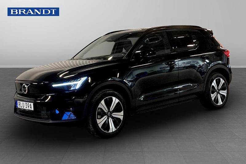 Begagnad Volvo XC40 Single Motor 175 kW (238 HK) 2023 Svart SUV