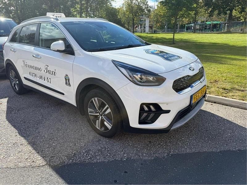 Vit Begagnad 2020 Kia Niro Advance SUV | 113 000 kr (Bra pris) - Bild 1/4