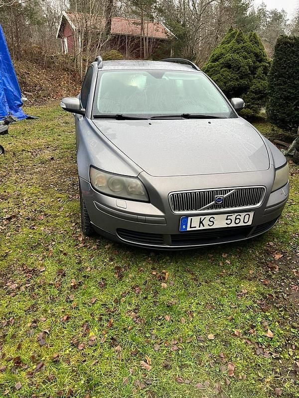 Begagnad 2007 Volvo V50 Kombi | 14 000 kr (Bra pris) - Bild 1/4