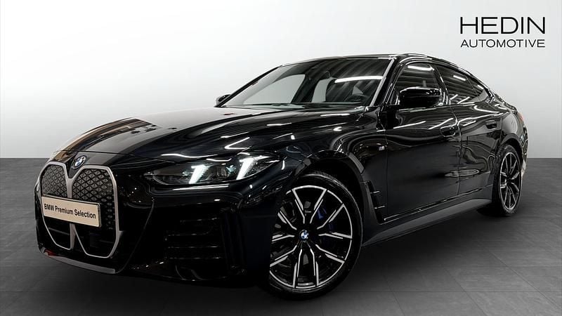 Begagnad BMW i4 Comfort Edition 250 kW (340 HK) 2025 Blå Sedan