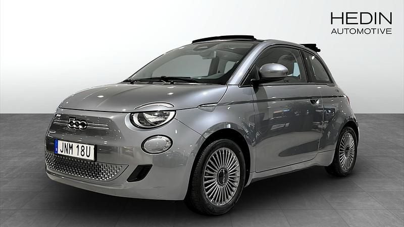 Grå (grey) Begagnad 2022 Fiat 500e Icon Cab | 189 900 kr (Marknadspris) - Bild 1/4