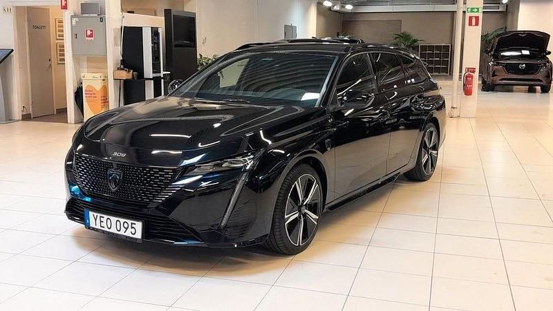 Svart Begagnad 2023 Peugeot 308 SW GT Kombi | 229 900 kr - Bild 1/4
