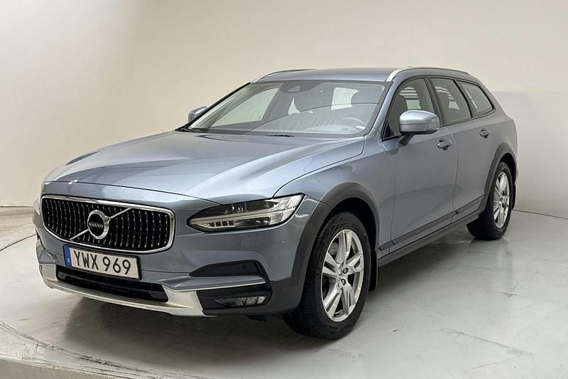 Ljusblå Begagnad 2019 Volvo V90 CC Plus Kombi | 180 000 kr (Dyr) - Bild 1/4