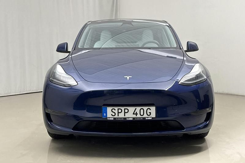 Begagnad Tesla Model Y 378 kW (514 HK) 2023 Blå SUV