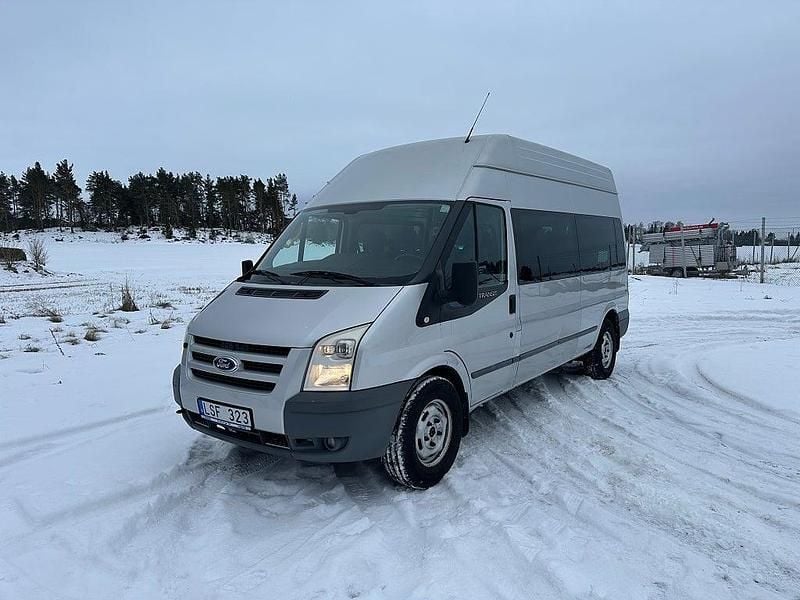 Silver Begagnad 2011 Ford Transit Minibuss | 119 900 kr - Bild 1/4