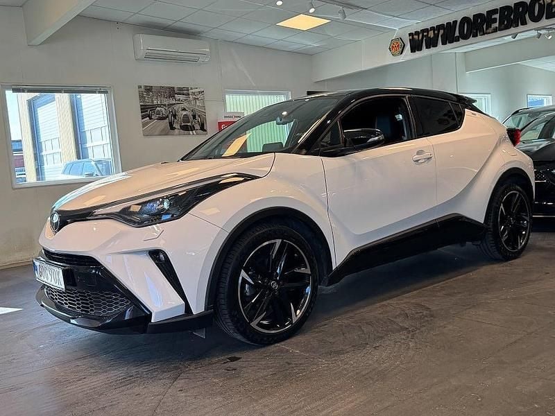 Begagnad Toyota C-HR Sport 184 HK (135 kW) 2022 Vit SUV