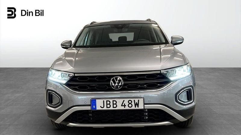 Begagnad VW T-Roc Life 150 HK (110 kW) 2024 Silver SUV