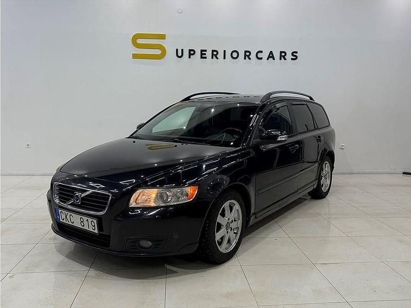Svart Begagnad 2008 Volvo V50 Momentum Kombi | 29 900 kr (Lite dyr) - Bild 1/4