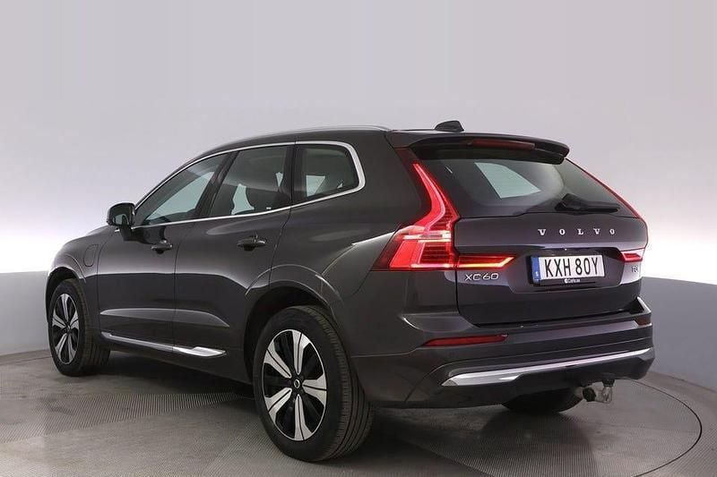 Begagnad Volvo XC60 Plus 456 HK (335 kW) 2025 Grå SUV