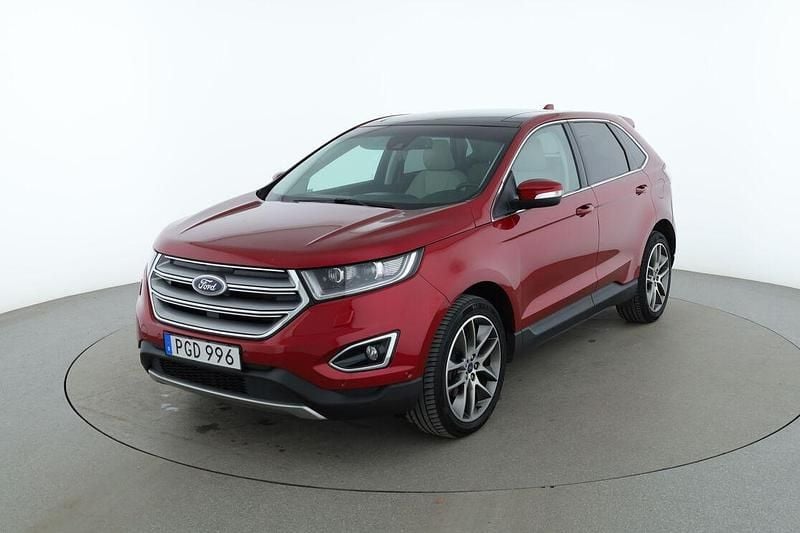 Röd Begagnad 2017 Ford Edge Titanium SUV | 205 000 kr (Marknadspris) - Bild 1/3