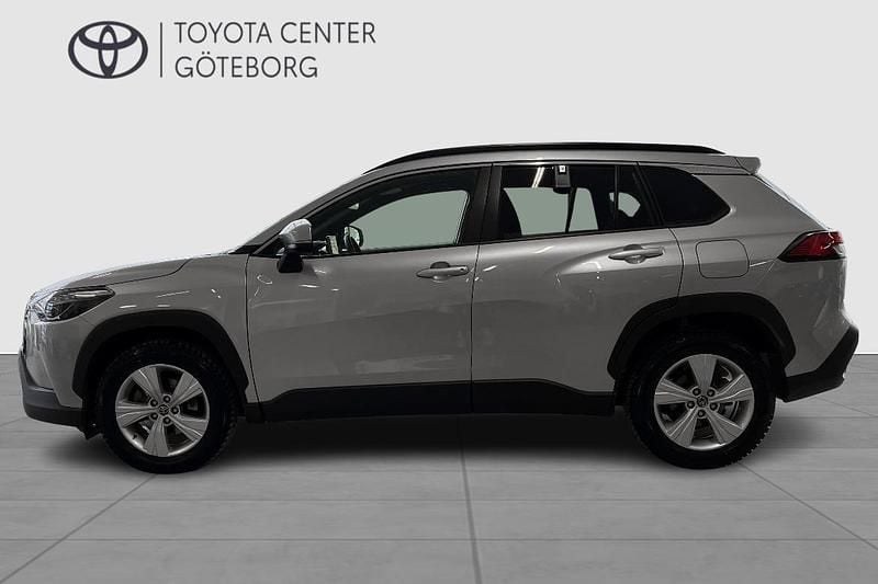 Begagnad Toyota Corolla Cross Style 141 HK (103 kW) 2024 Silver SUV