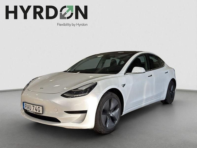Vit Begagnad 2019 Tesla Model 3 Standard Range Plus Sedan | 249 000 kr (Marknadspris) - Bild 1/4