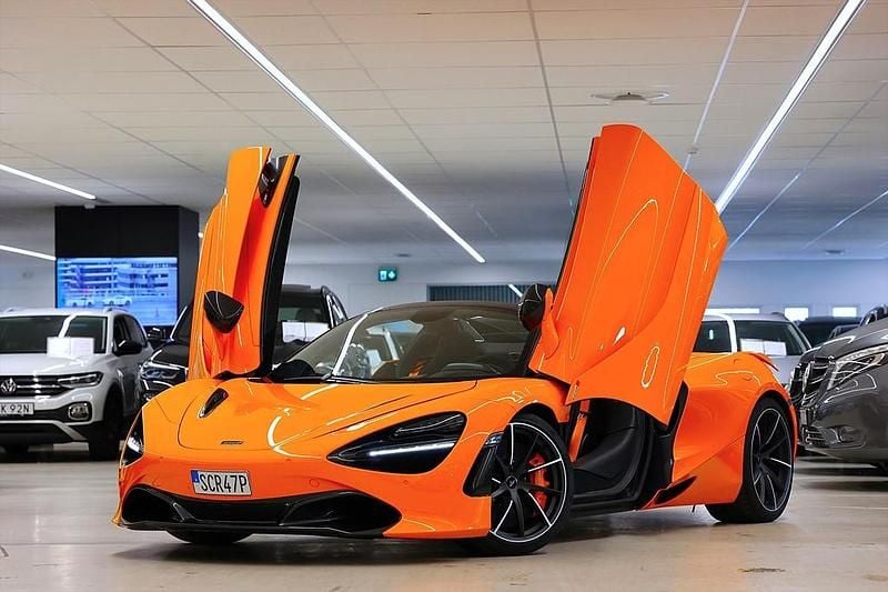 Orange Begagnad 2022 McLaren 720S Cab | 2 995 000 kr - Bild 1/3