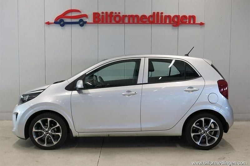 Grå samma som bilen Begagnad 2017 Kia Picanto Launch Edition Halvkombi | 94 900 kr (Bra pris) - Bild 1/4