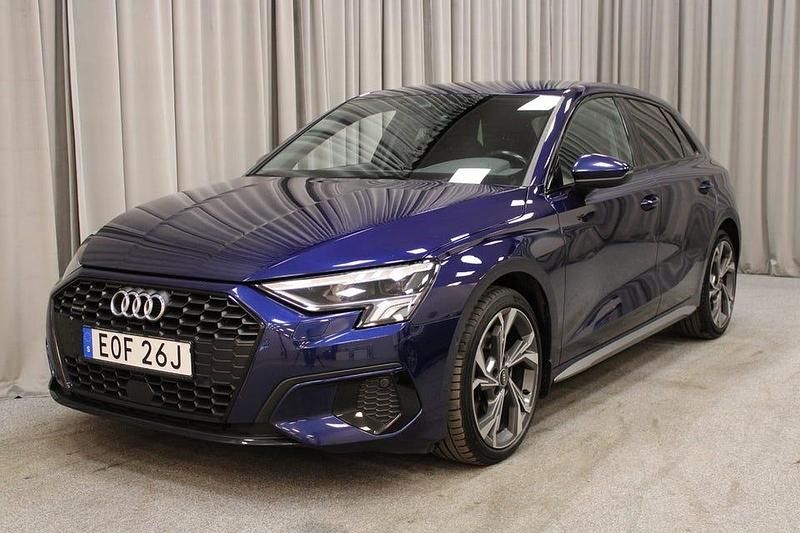 Blå Begagnad 2021 Audi A3 Sportback Proline Halvkombi | 249 900 kr - Bild 1/4