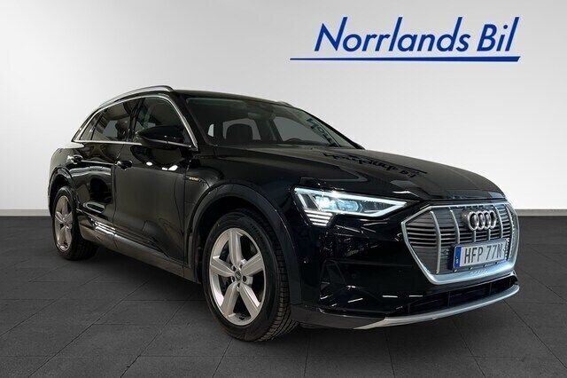 Brilliantsvart Begagnad 2020 Audi e-tron Proline SUV | 319 000 kr (Marknadspris) - Bild 1/4
