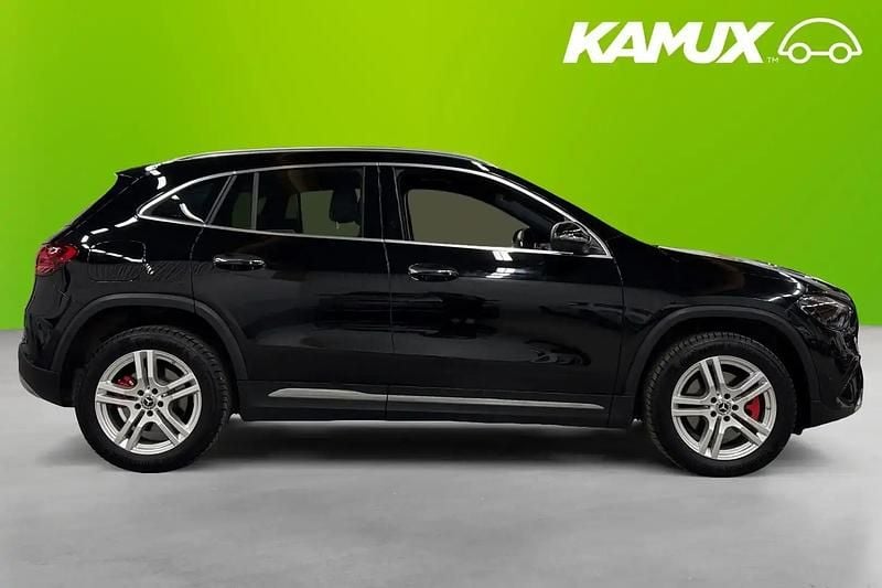Begagnad Mercedes GLA250 AMG 218 HK (160 kW) 2024 Svart SUV