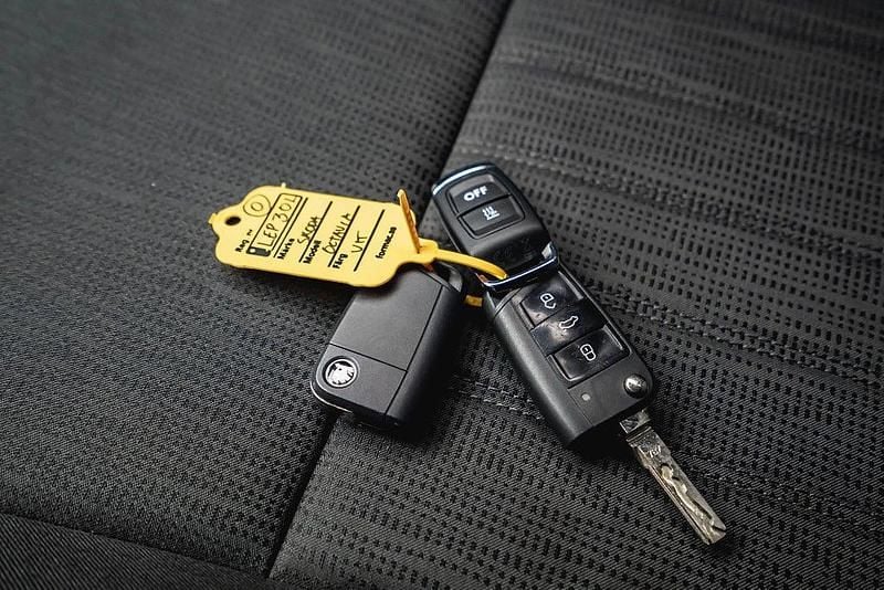 Begagnad Skoda Octavia Style 116 HK (85 kW) 2019 Vit Kombi