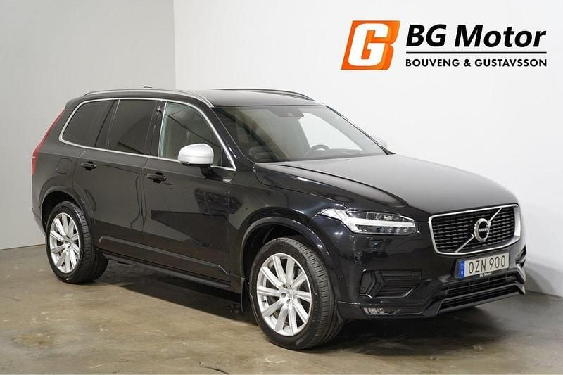 Svart Begagnad 2016 Volvo XC90 R-Design SUV | 279 900 kr (Marknadspris) - Bild 1/4