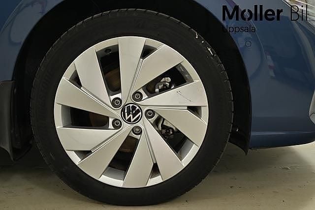 Begagnad VW Golf VIII Edition 150 HK (110 kW) 2025 Anemone blue metallic Halvkombi