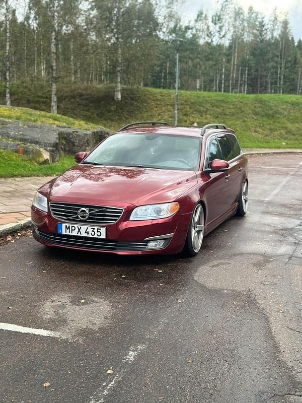 Begagnad 2011 Volvo V70 Kombi | 45 000 kr - Bild 1/4