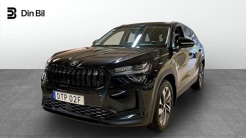 Svart Begagnad 2024 Skoda Kodiaq Selection SUV | 449 900 kr (Marknadspris) - Bild 1/4