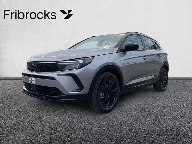 Quartz grey (metallic) Begagnad 2024 Opel Grandland X SUV | 269 800 kr (Marknadspris) - Bild 1/4